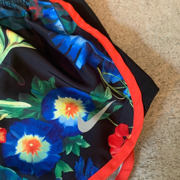 Nike shorts. - Picture 2 of 3